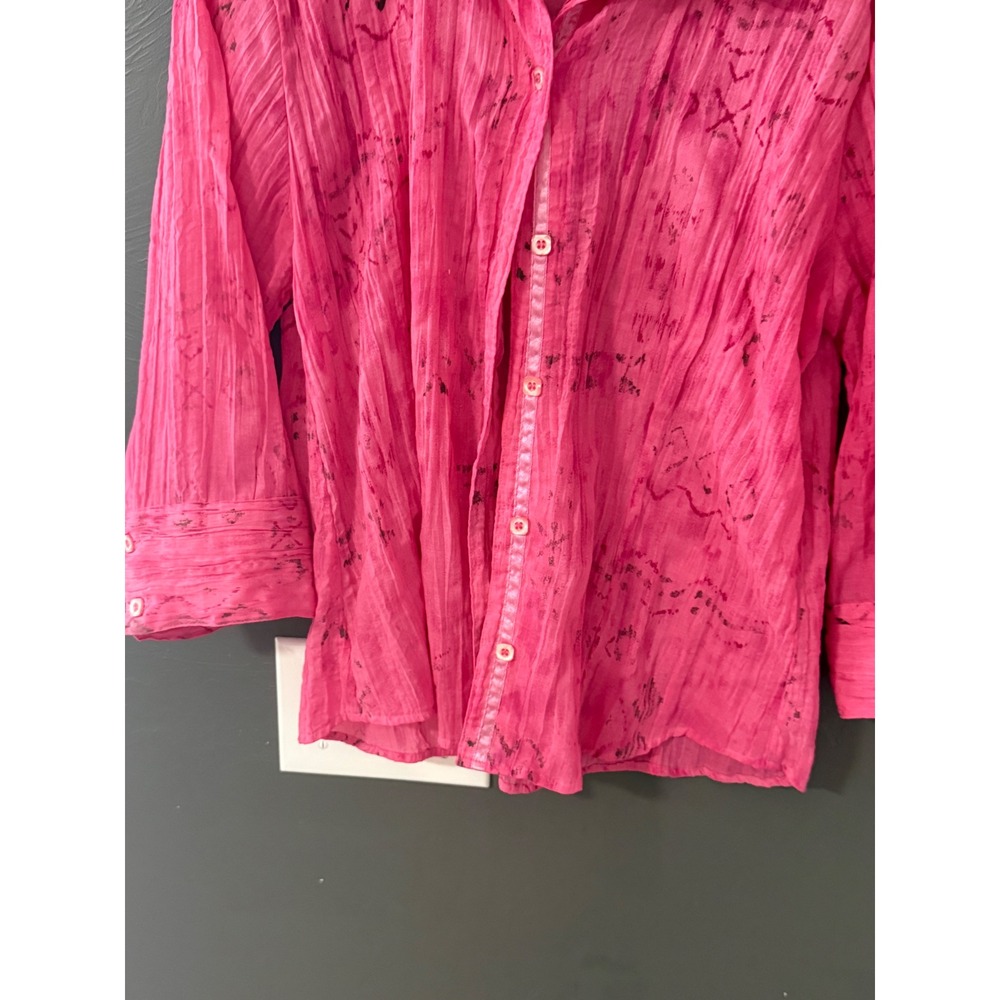 Christopher & Banks Pink Crinkle Button Down Shirt Abstract M Light Peasant - Picture 4 of 8